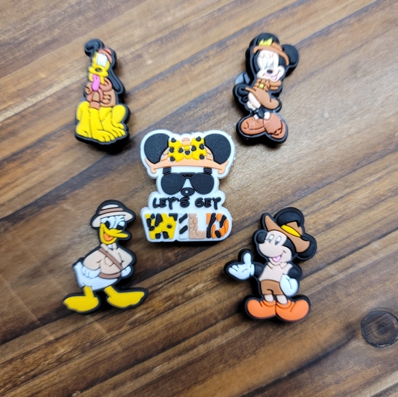 5 Piece Disney Croc Charm Set - Picture 1 of 5